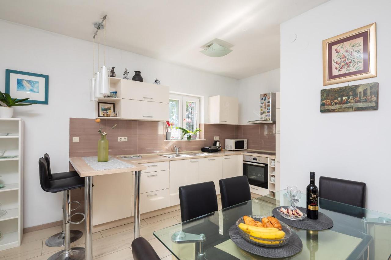 Boja Nel Blu Apartment Stanici ภายนอก รูปภาพ